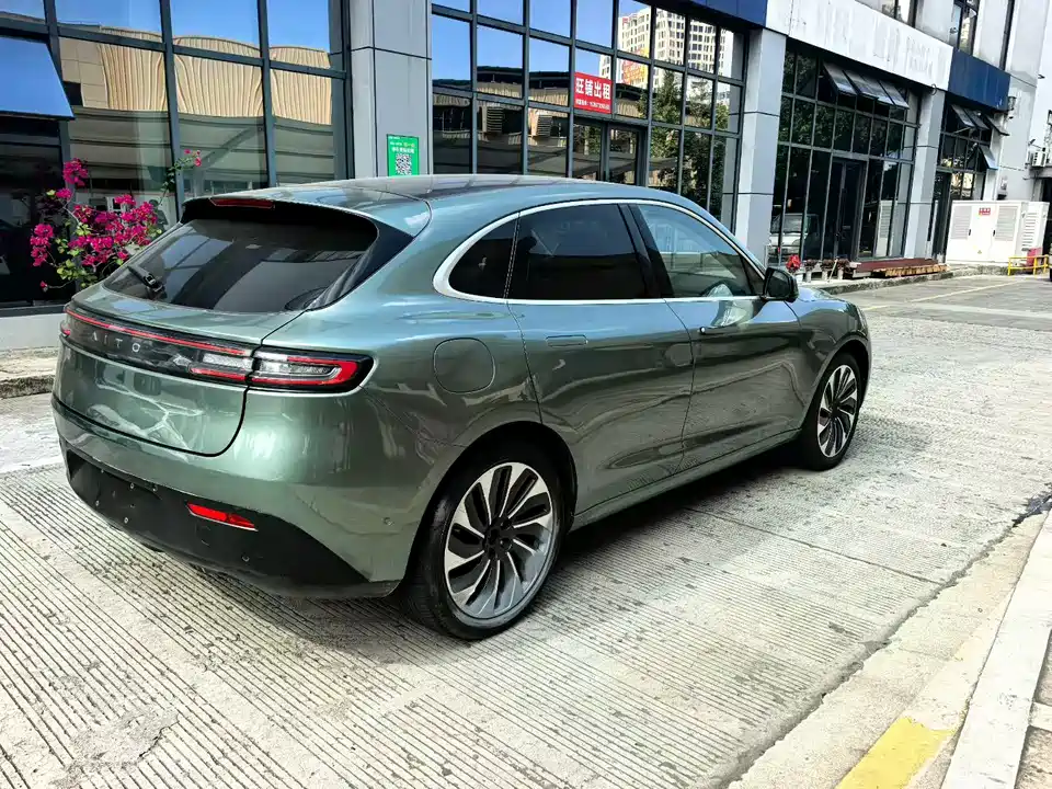 AITO Ask the world M5