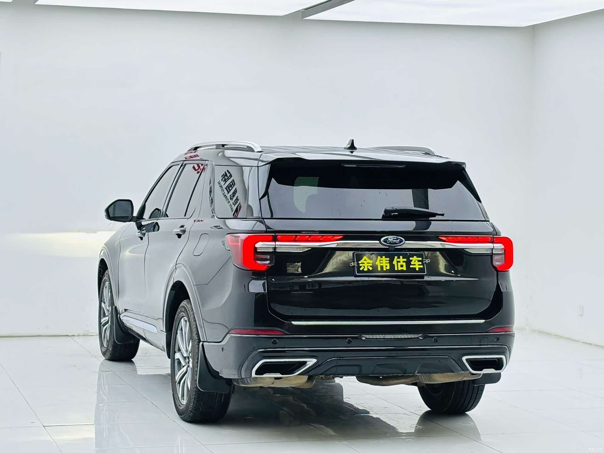 Ford Explorer, 2023 все фото