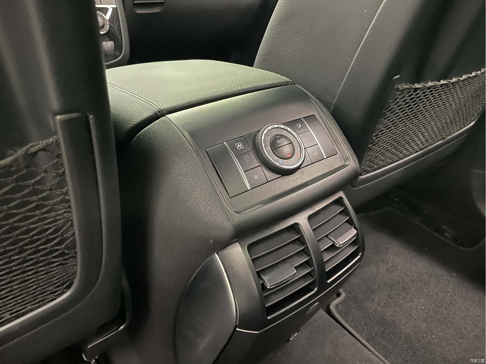 Mercedes-Benz R-Class, 2017 37