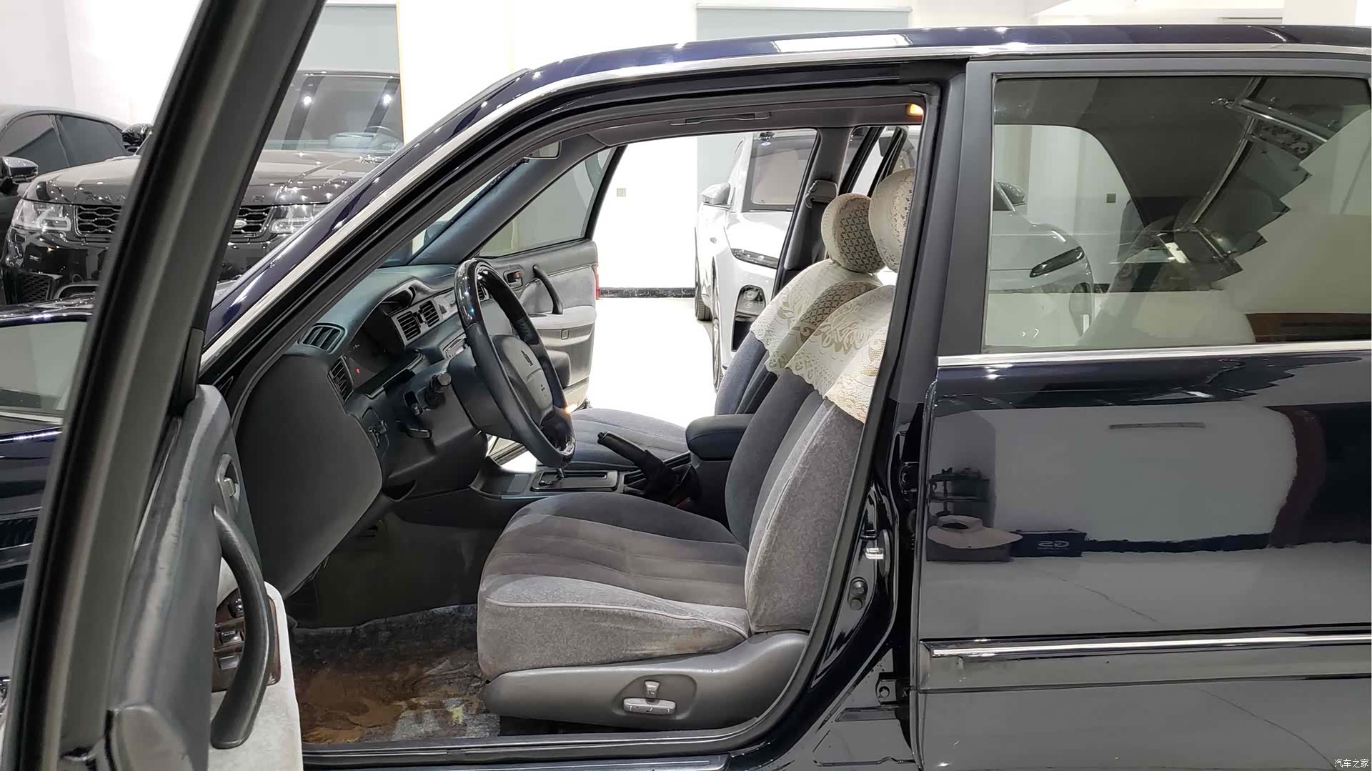 Toyota Crown, 2016 все фото