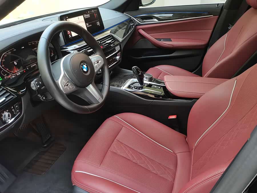 BMW 5 Series 2023, фото 16