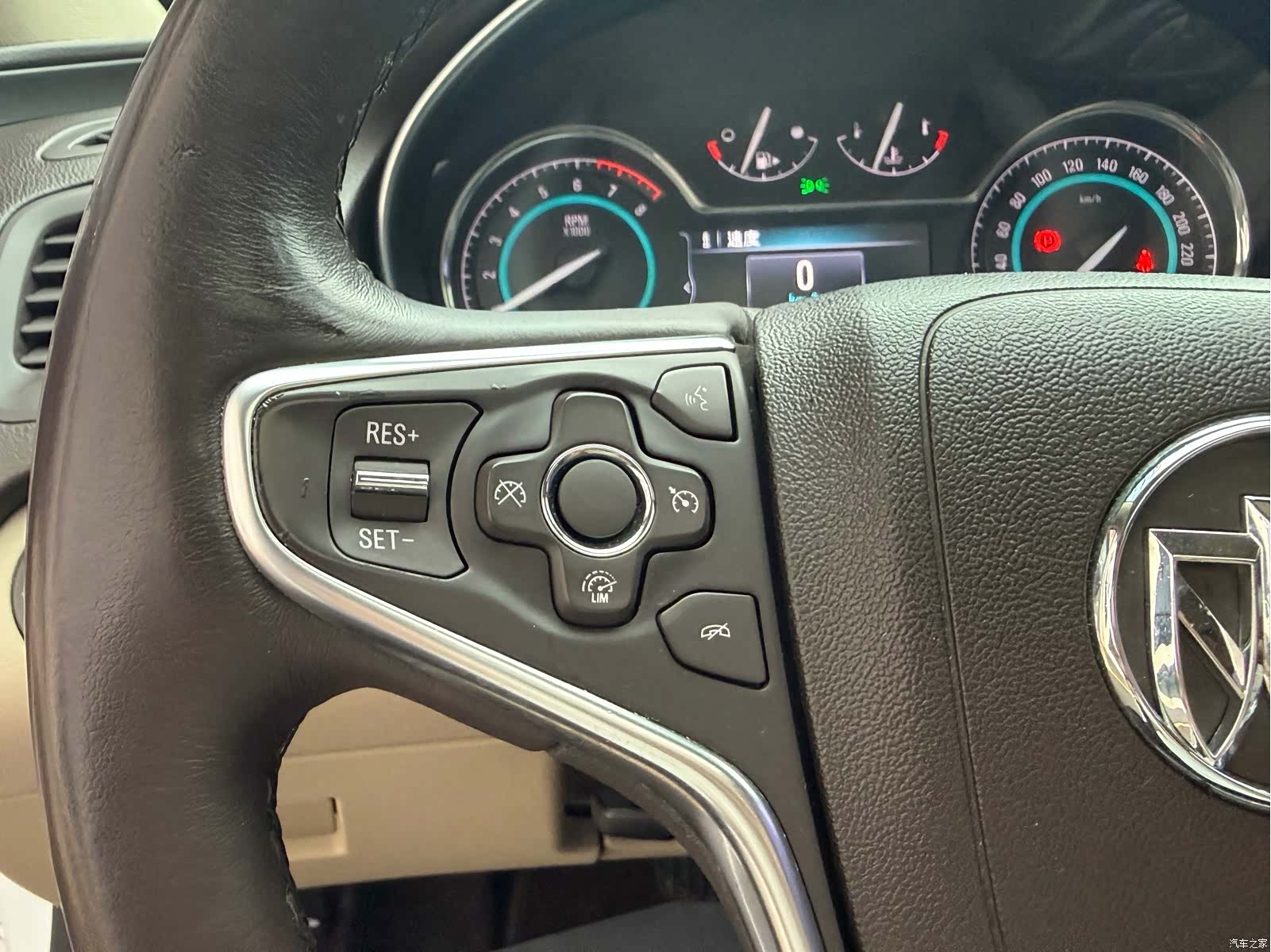 Buick Regal, 2015 10