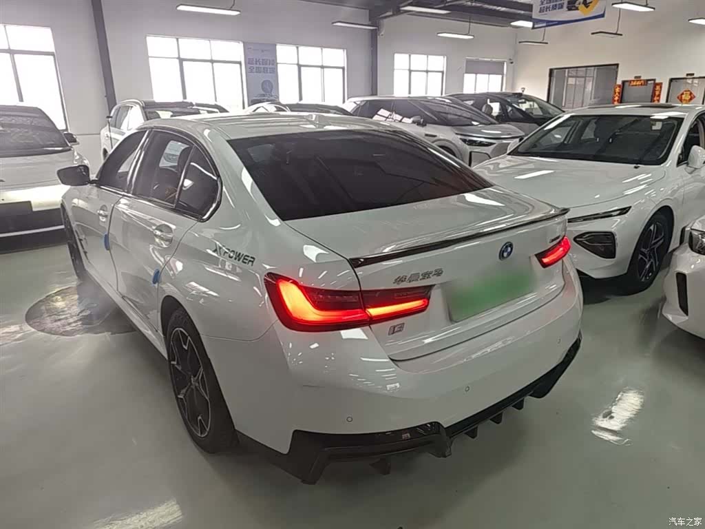 BMW i3, 2023 все фото