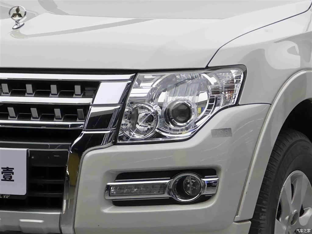 Mitsubishi Pajero, 2020 3