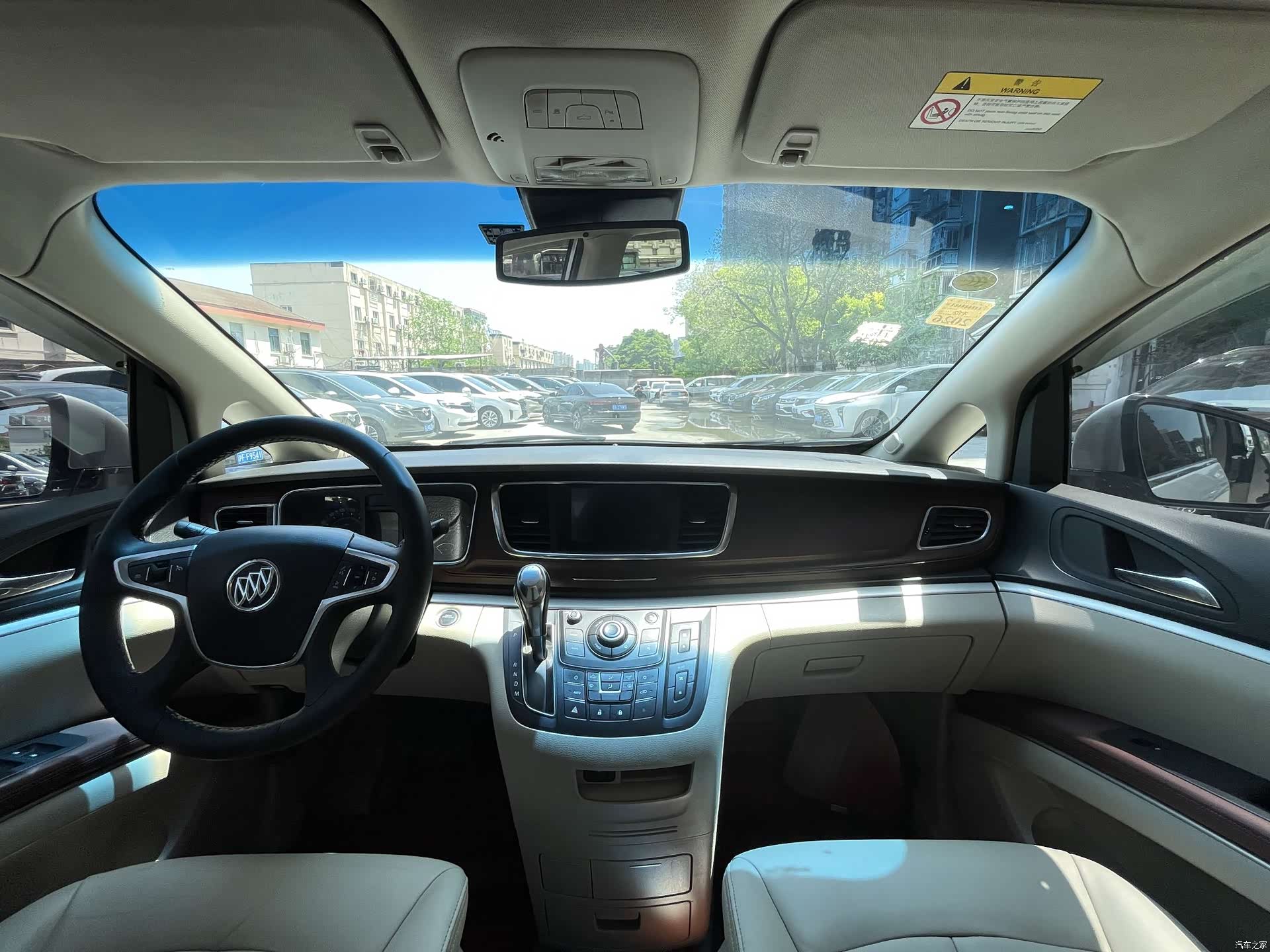 Buick GL8, 2017 10