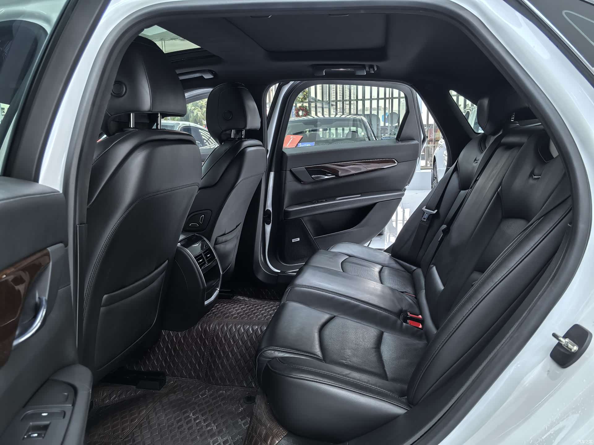 Cadillac CT6, 2021 11