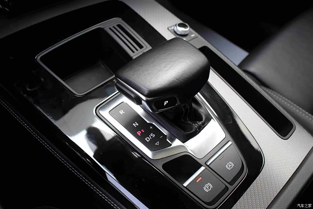 Audi Q5L, 2022 9