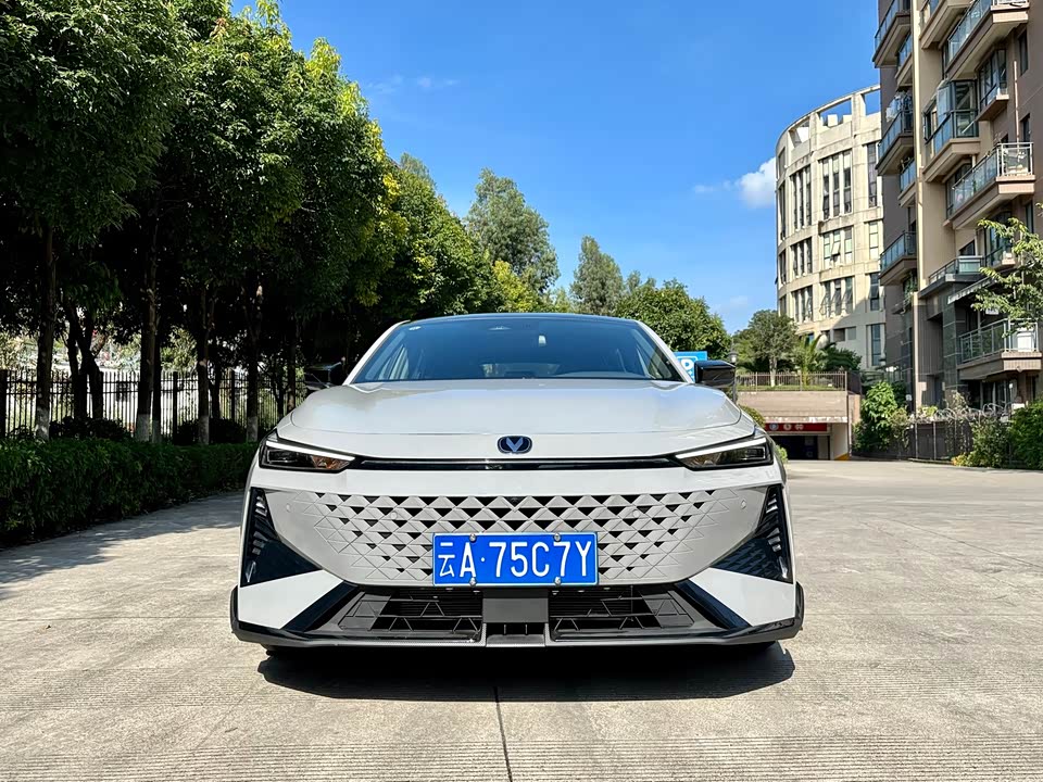 Changan UNI-V