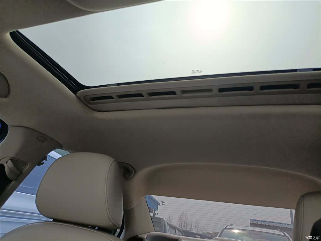 Skoda Rapid, 2014 14