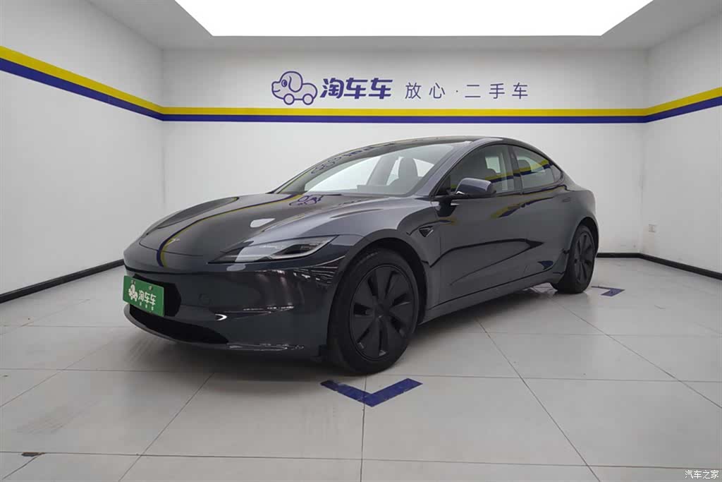 Tesla Model 3, 2025 1