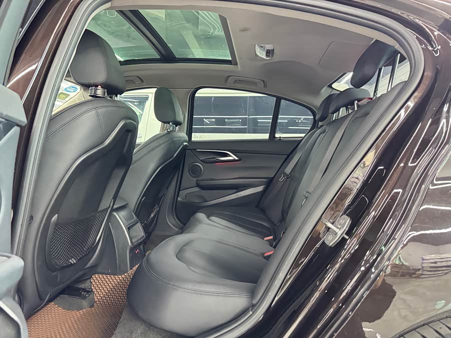 BMW 1 Series 2019, фото 9