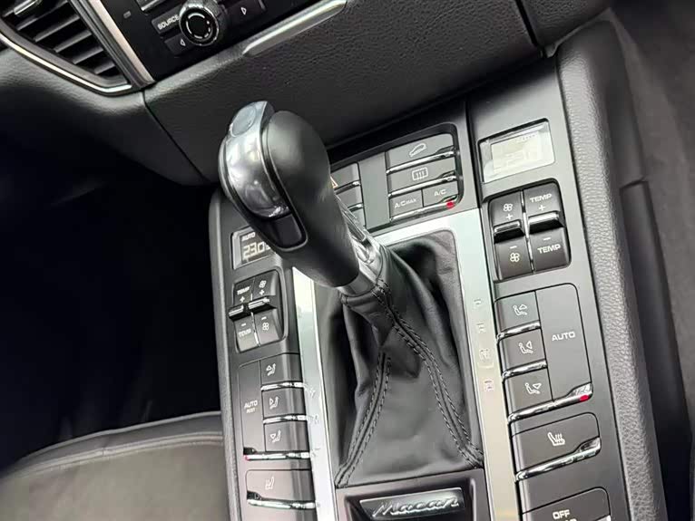 Porsche Macan 2015, фото 10