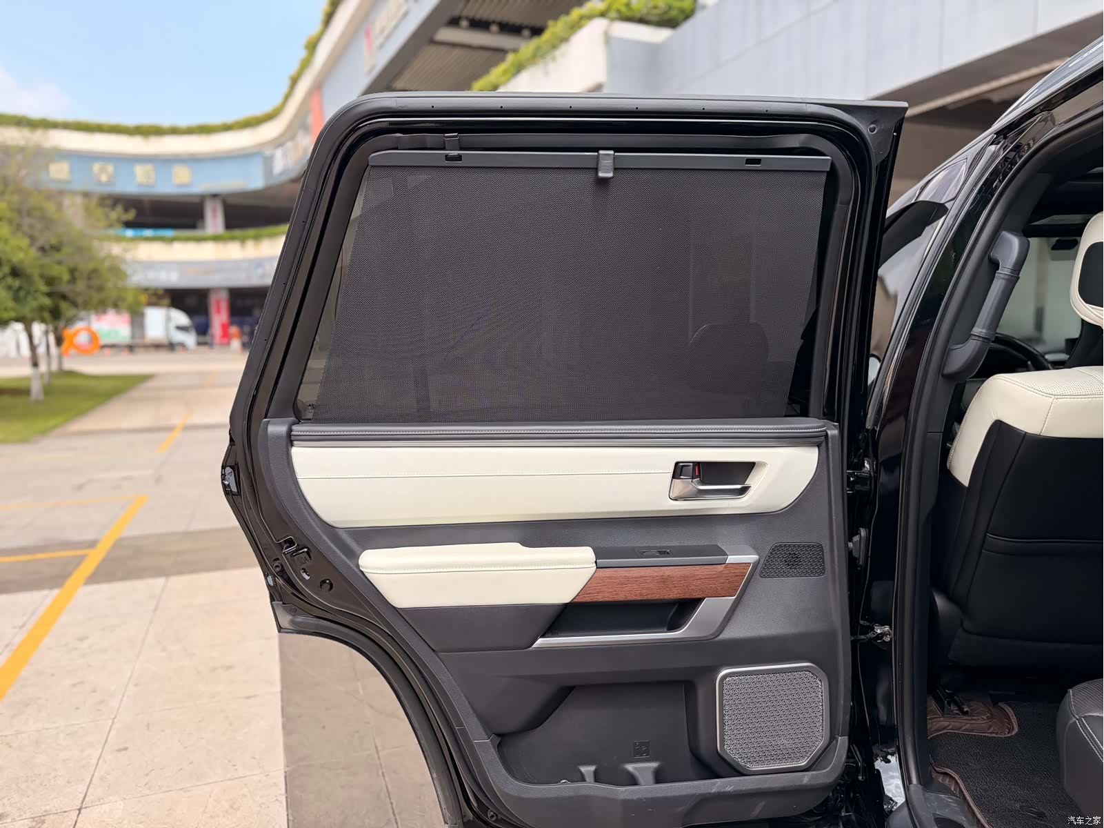 Toyota Sequoia, 2024 17