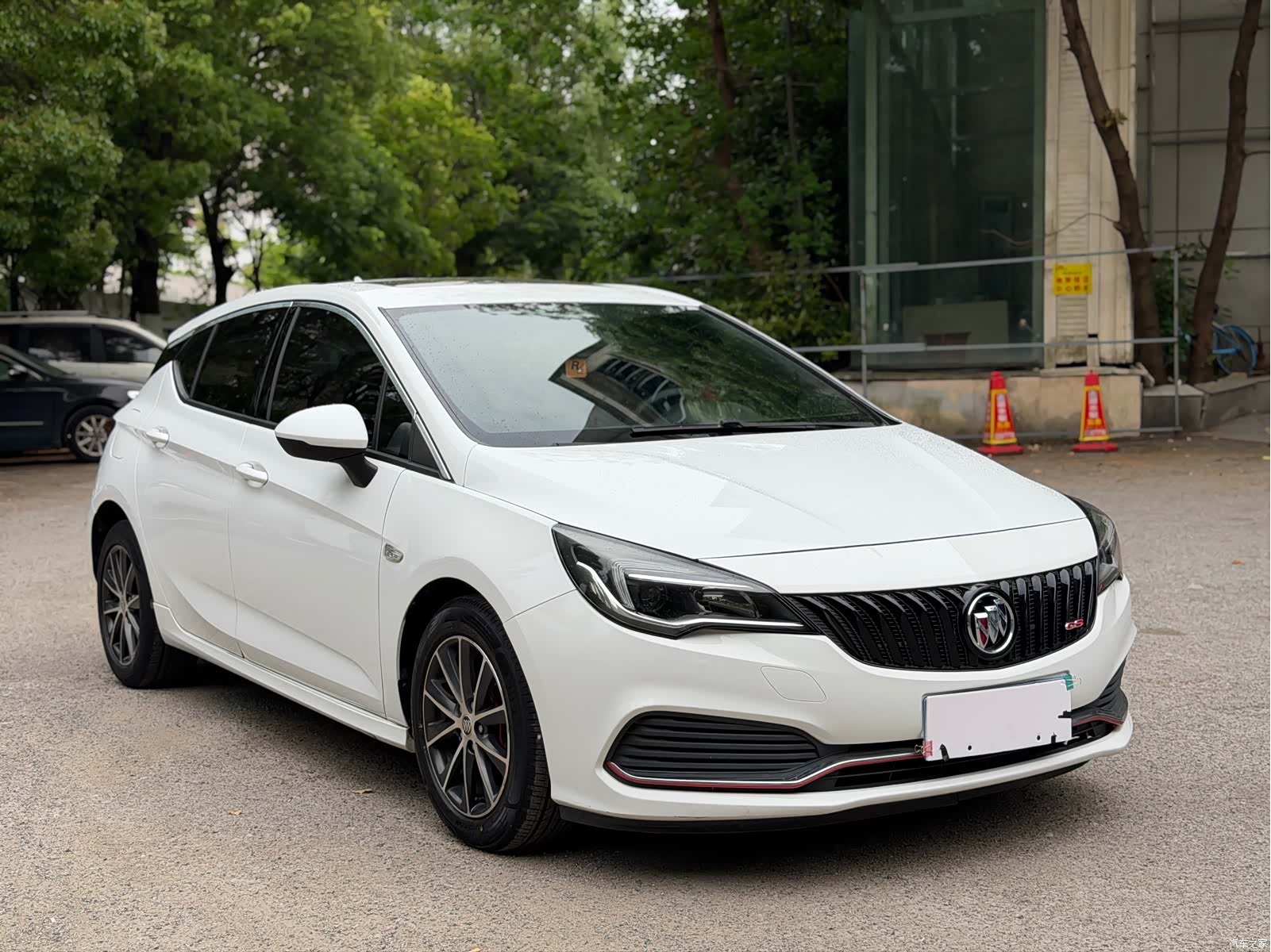 Buick Verano, 2017 3
