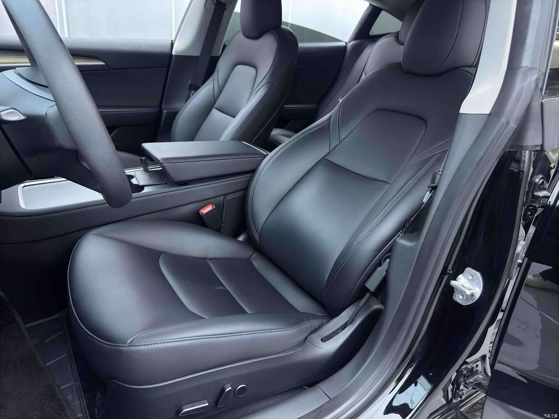 Tesla Model 3, 2022 11