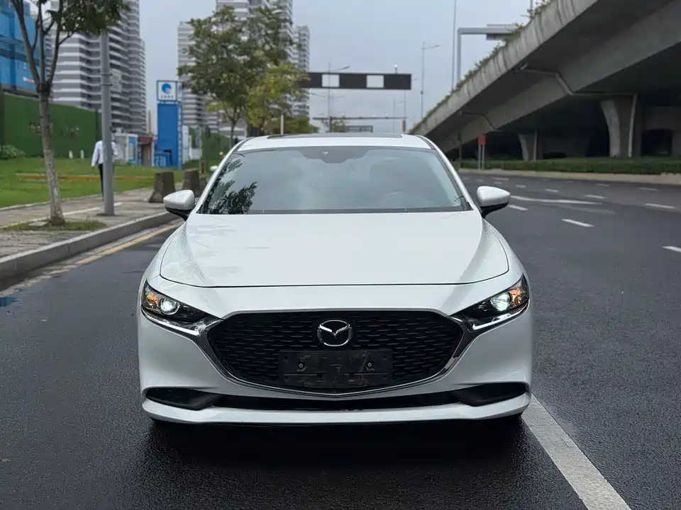 Mazda 3 Angkesaila