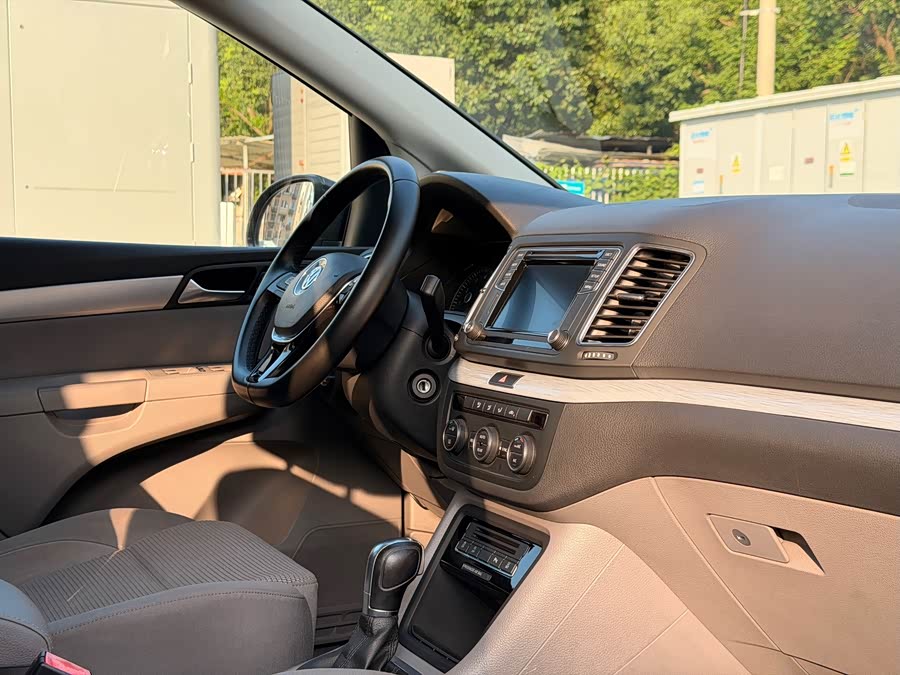 Volkswagen Sharan 2016, фото 13