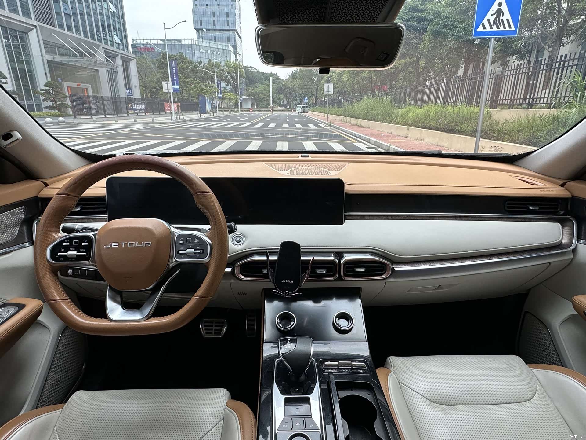 Jetour X70, 2021 11