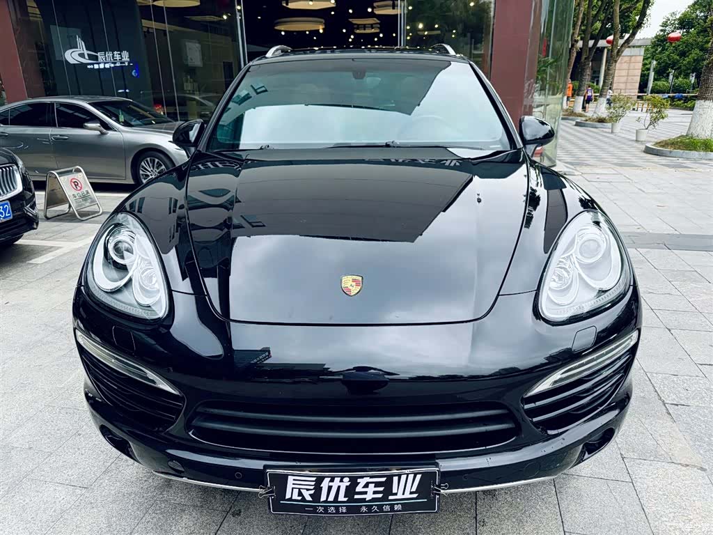 Porsche Cayenne, 2012 3