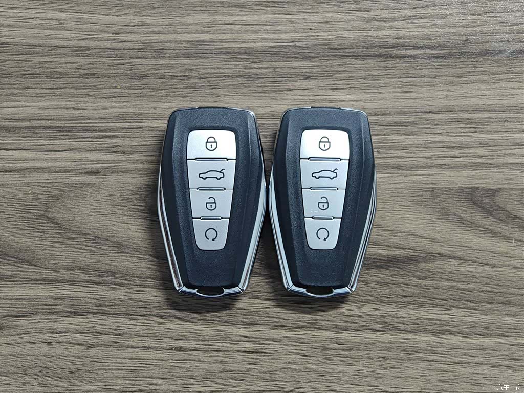 Geely Binray, 2024 16