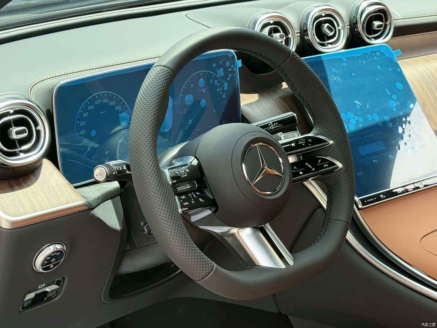 Mercedes-Benz GLC, 2024 4