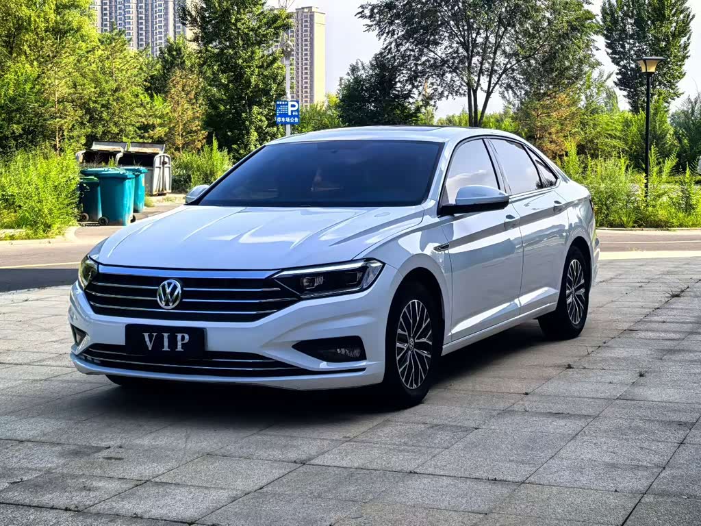Volkswagen Sagitar