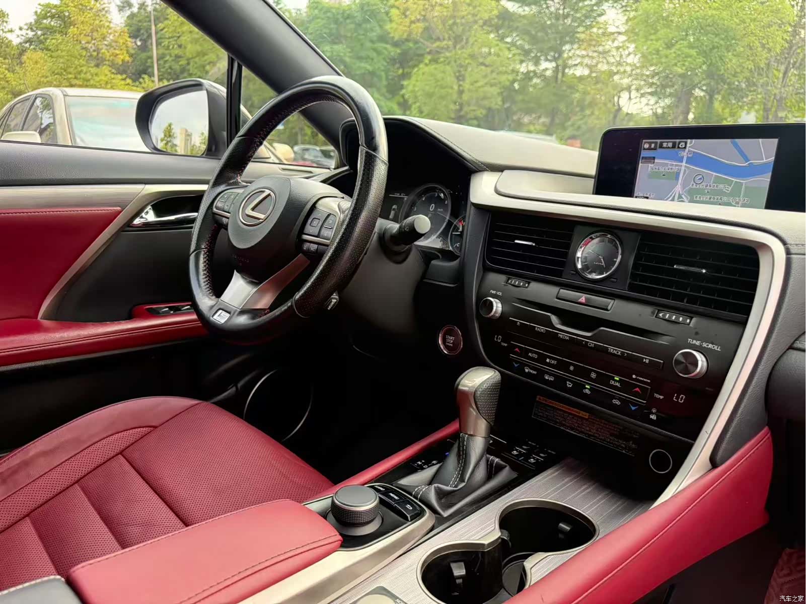 Lexus RX, 2018 9