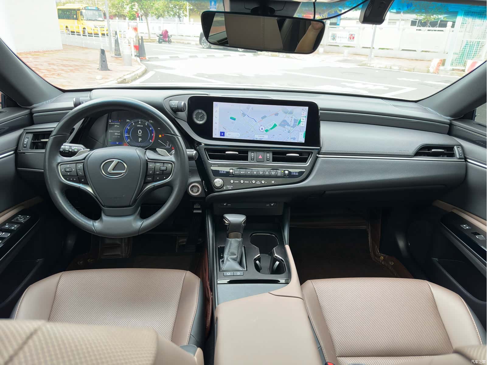Lexus ES, 2024 11