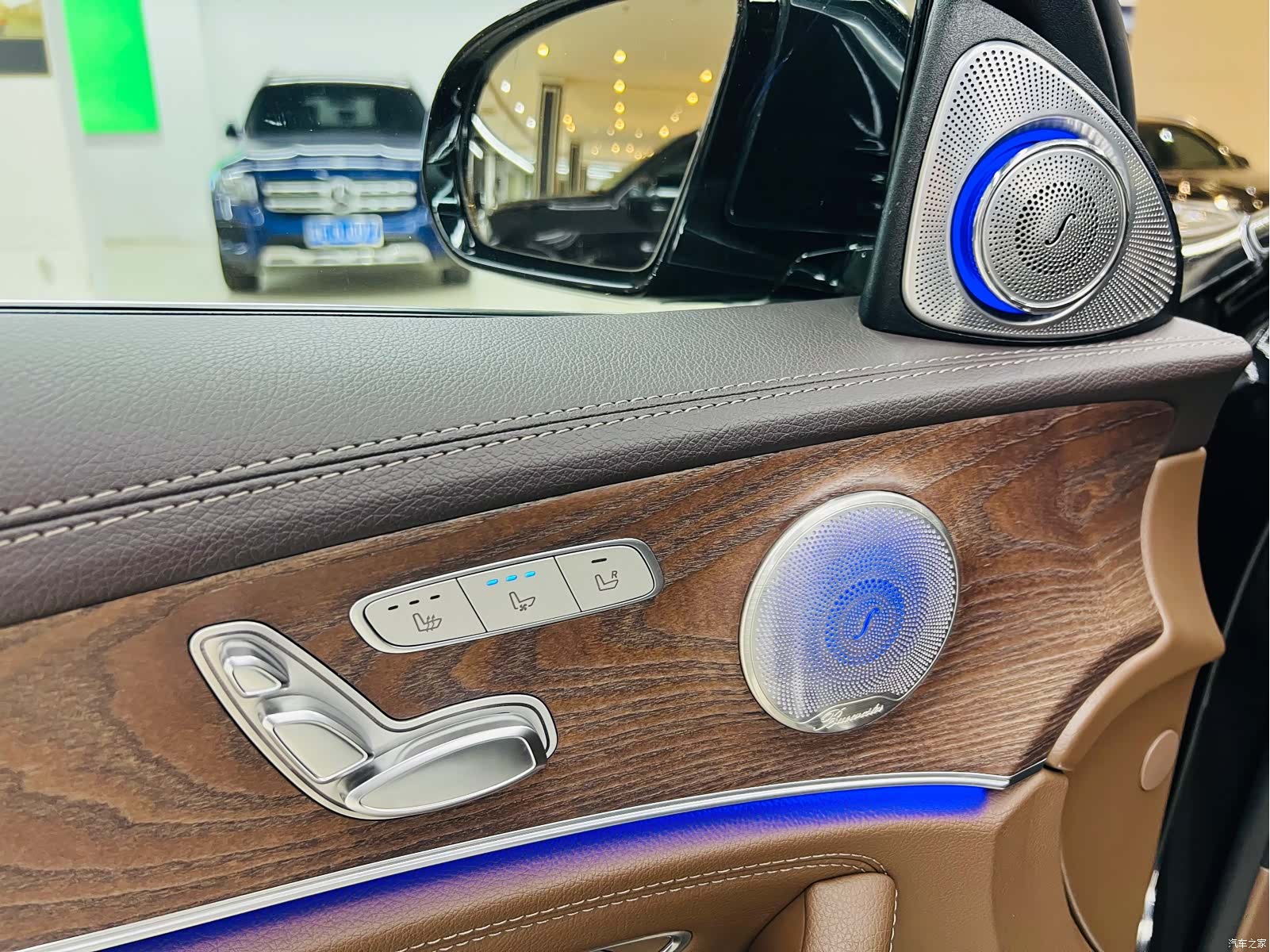 Mercedes-Benz E-Class, 2022 11