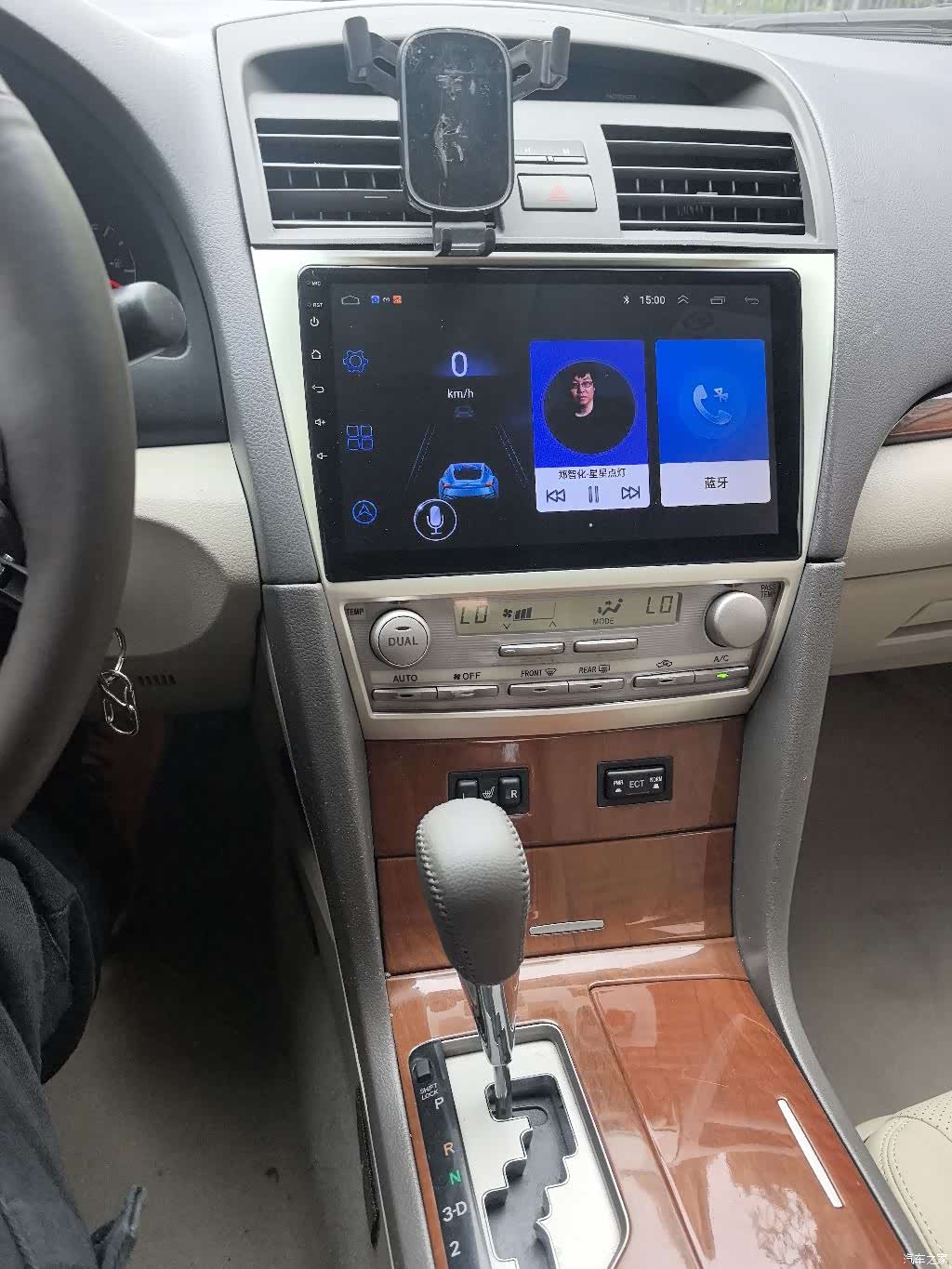 Toyota Camry, 2015 17