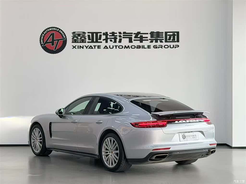 Porsche Panamera, 2018 все фото