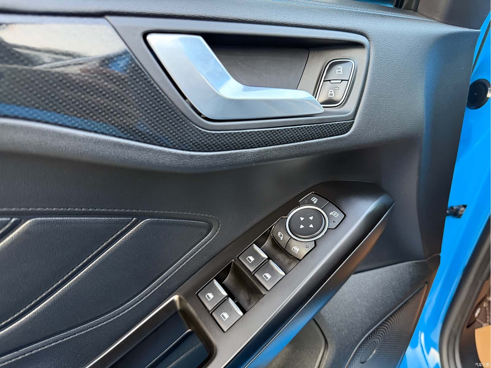 Ford Focus, 2022 7
