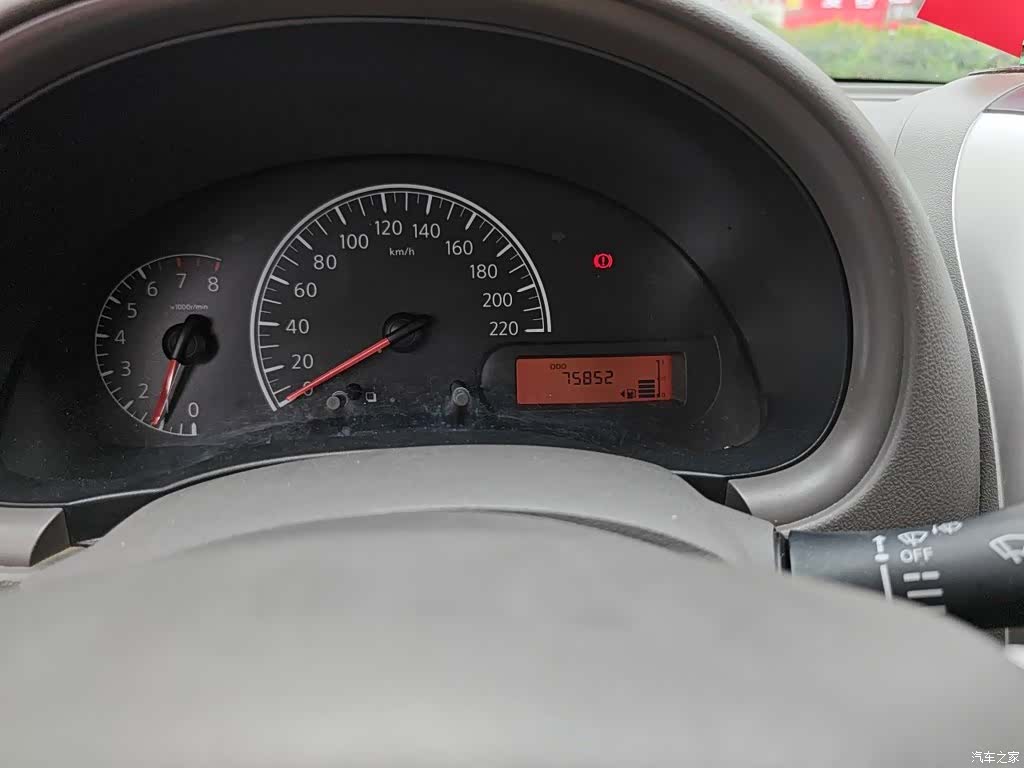 Nissan 1.5XE, 2016 все фото