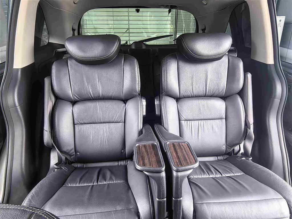 Honda Elysion, 2017 15