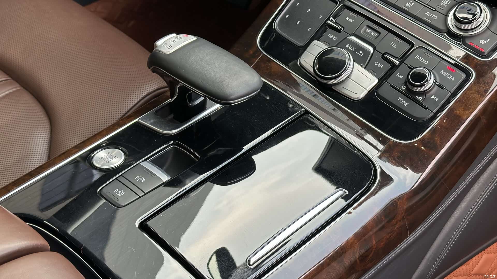 Audi A8L, 2016 17