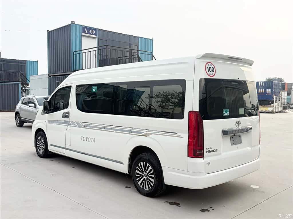 HIACE 13, 2022 18