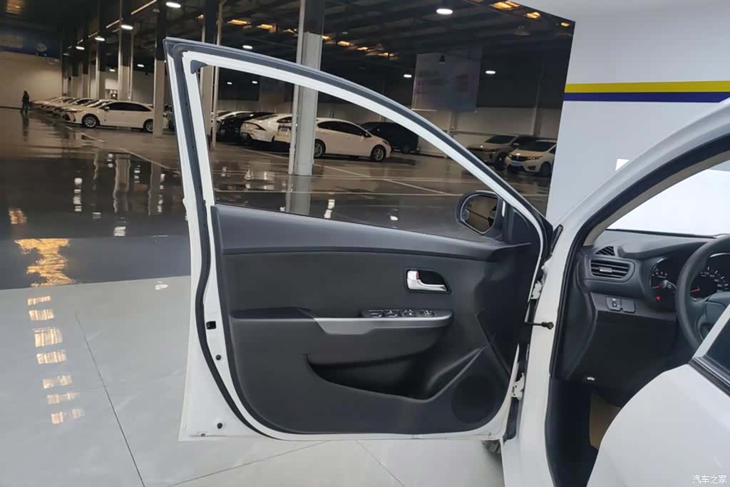 Kia K2, 2016 7