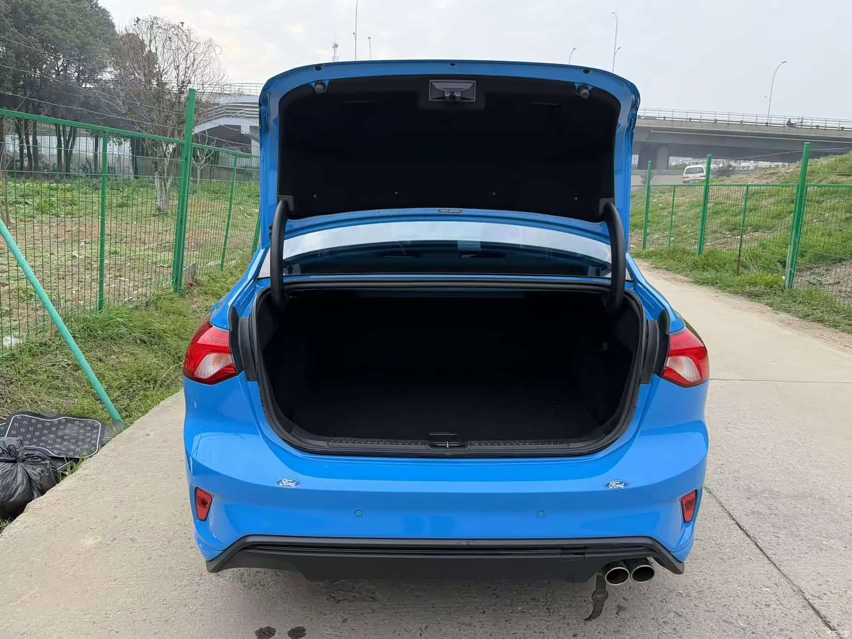 Ford Focus, 2022 14