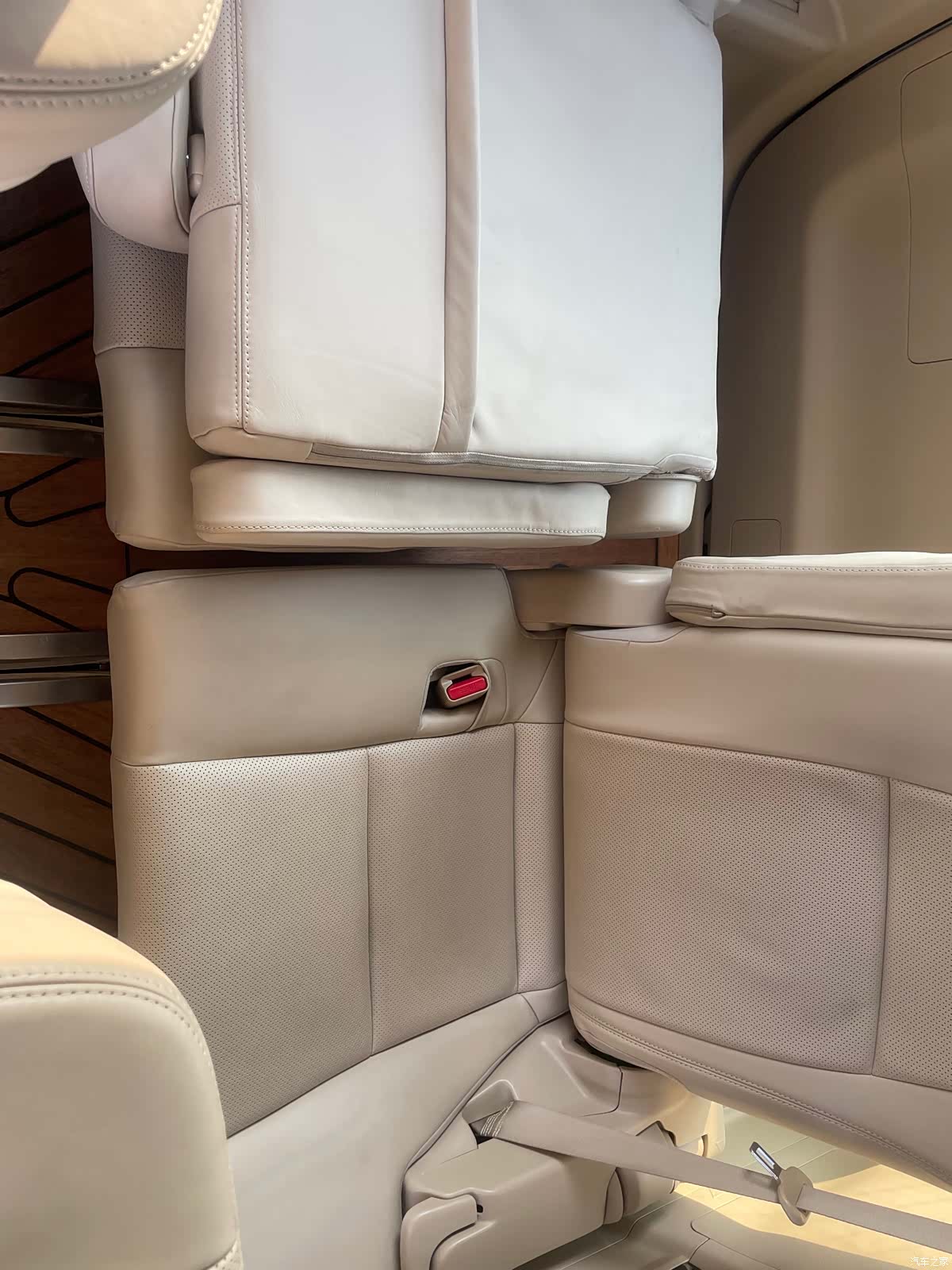 Toyota Alphard, 2013 8