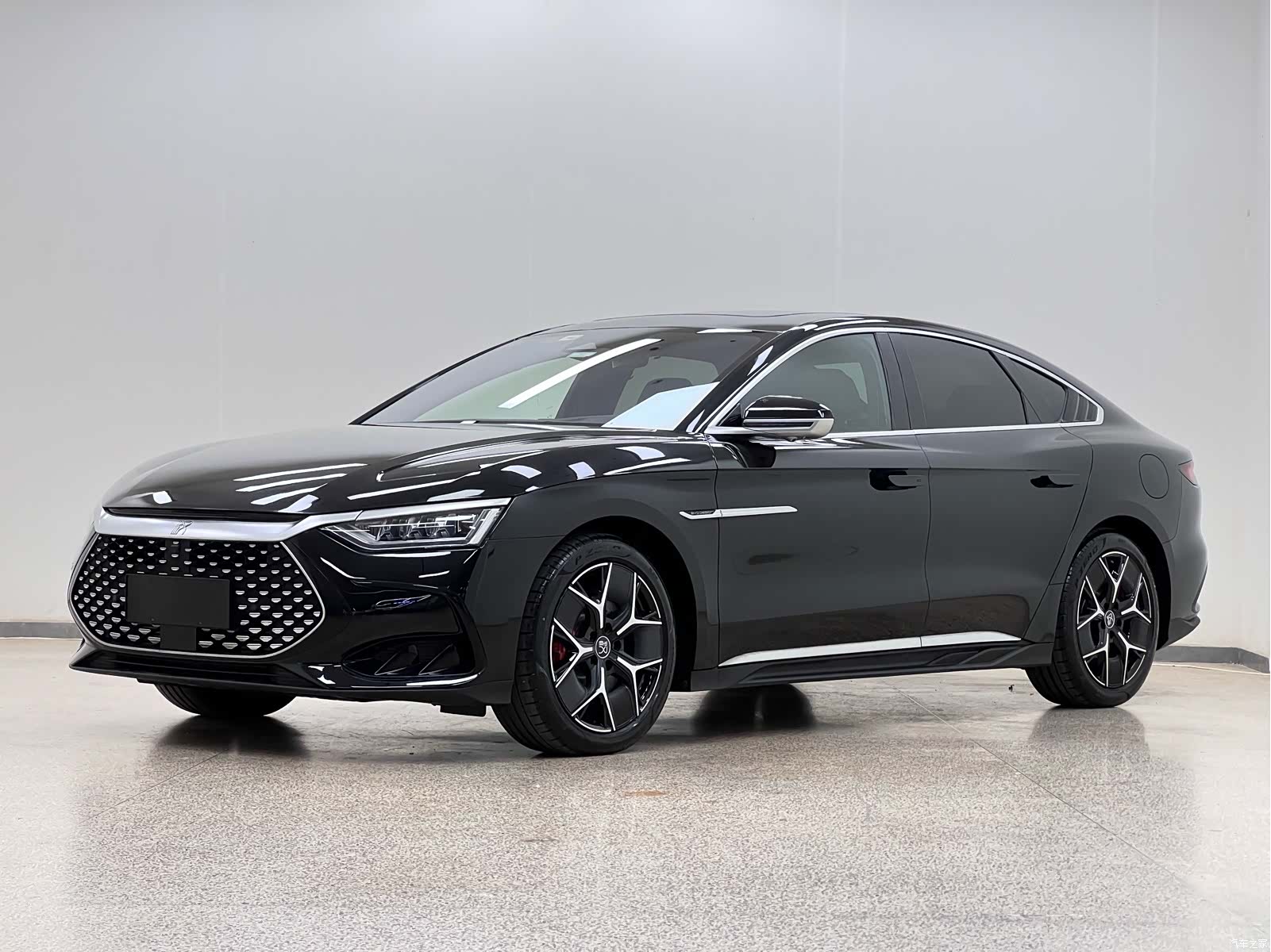 BYD Han, 2024 1