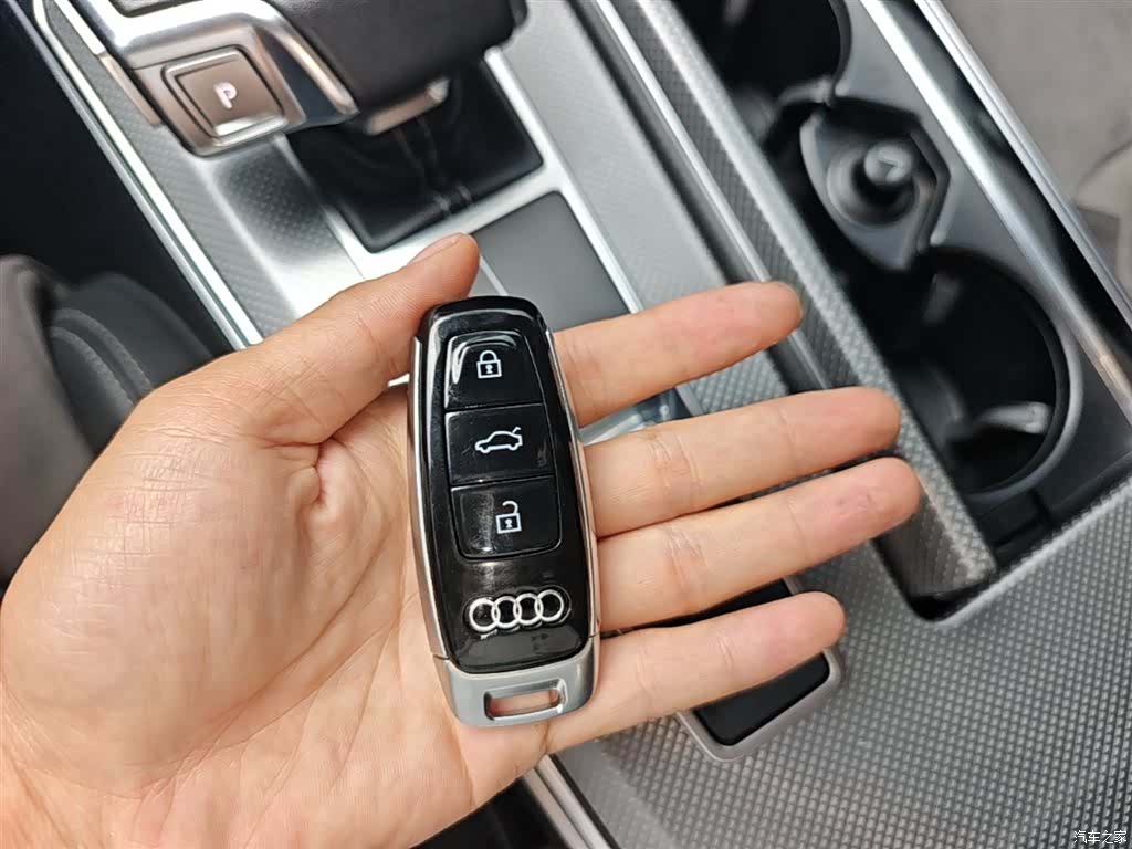 Audi A6L, 2020 15
