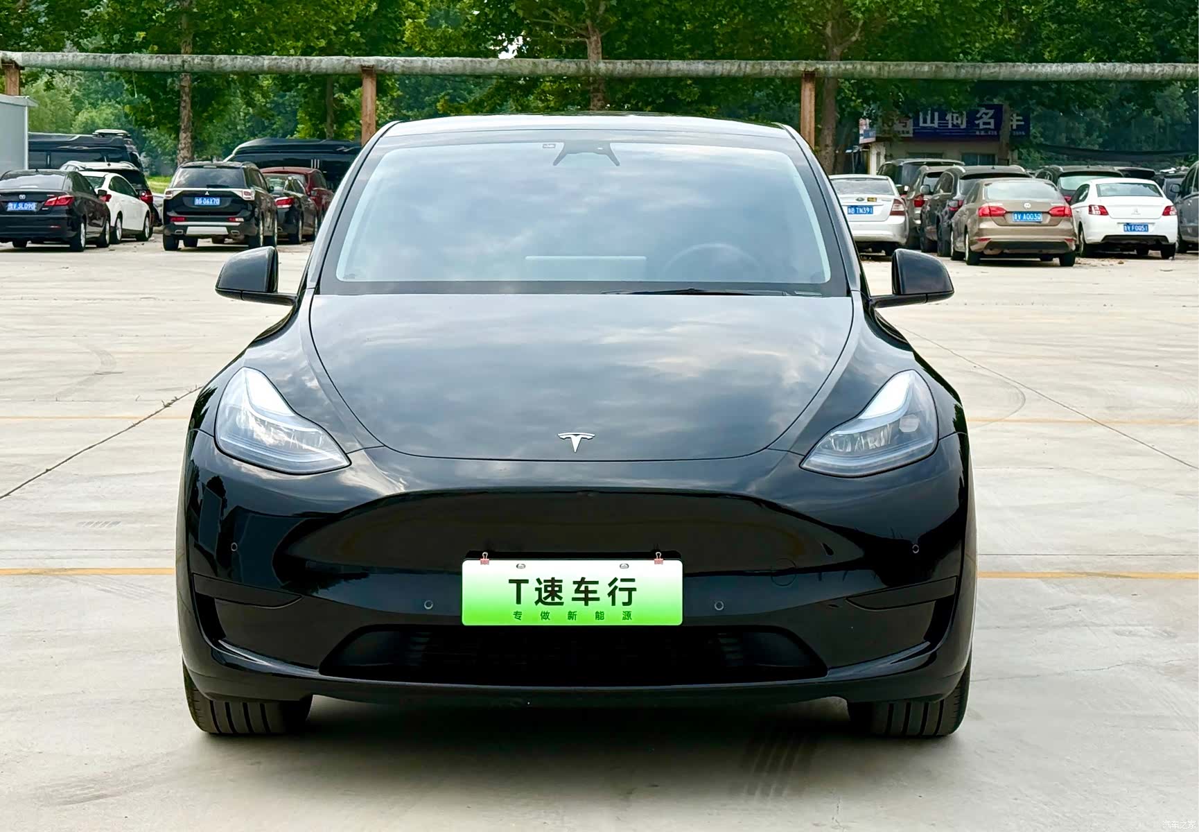 Tesla Model Y, 2023 2