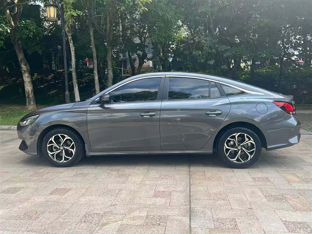 MG MG5, 2022 все фото