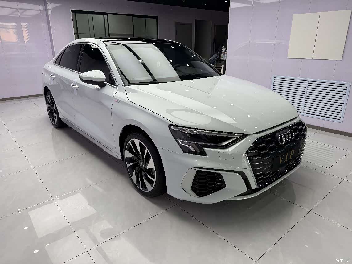Audi A3, 2023 все фото