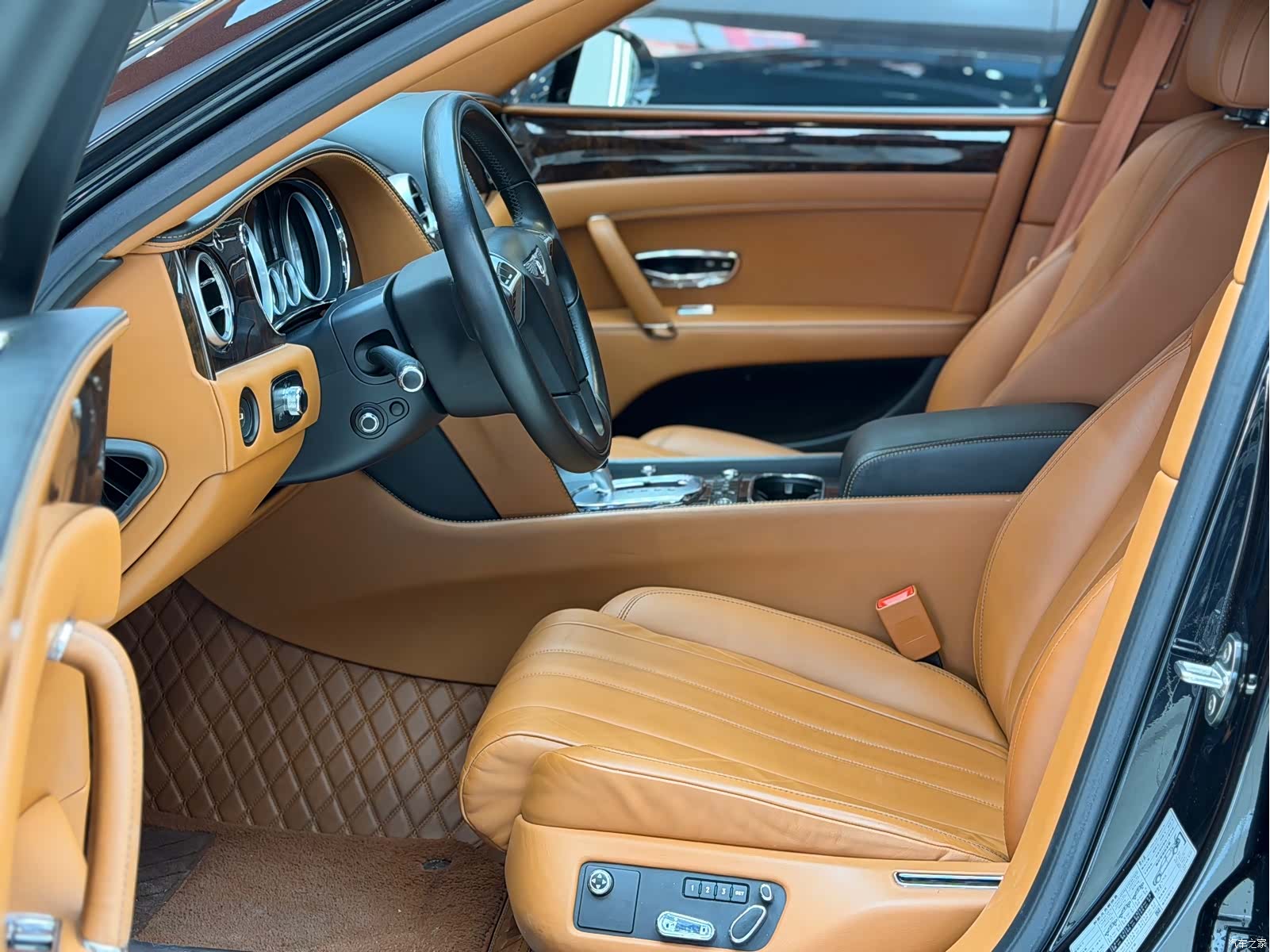 Bentley Flying Spur, 2016 7