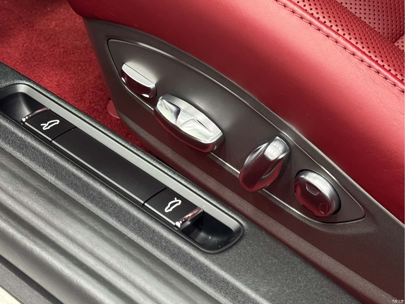 Porsche Cayman, 2019 30
