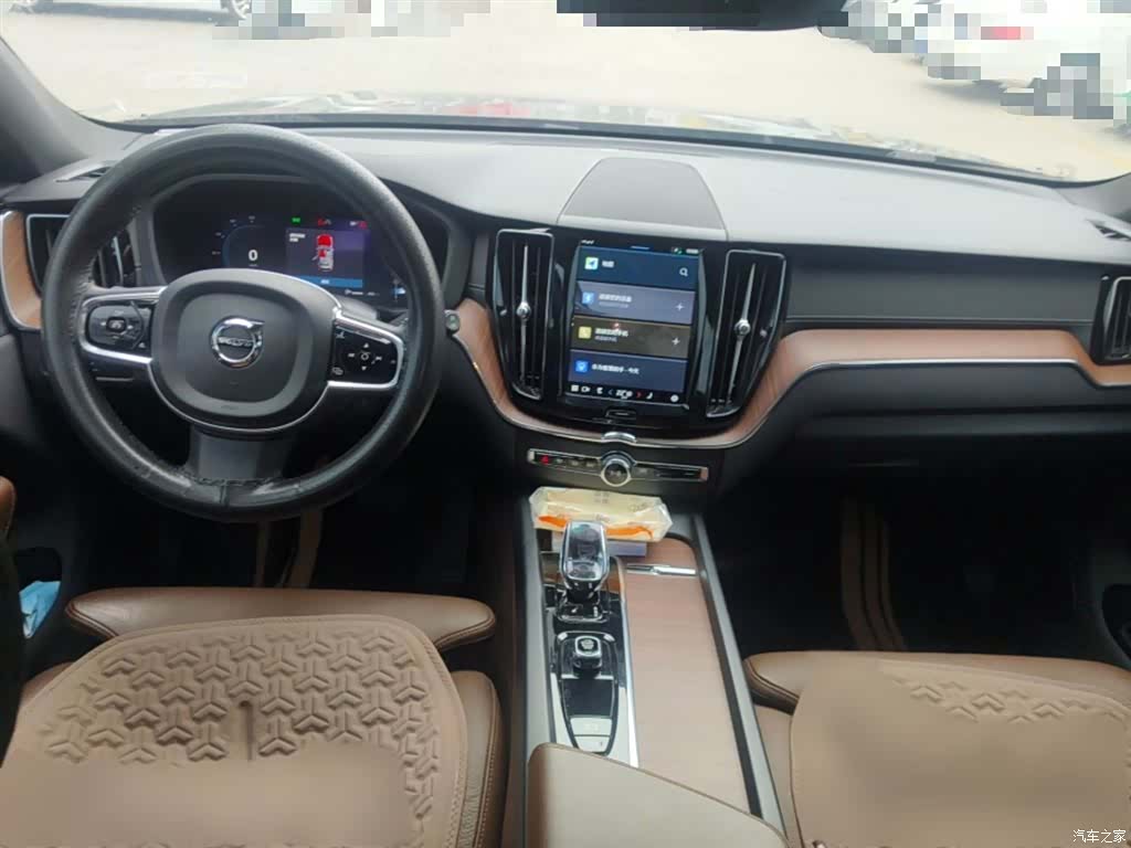 Volvo XC60, 2024 13