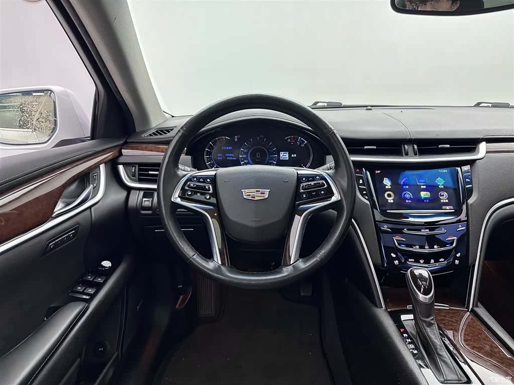 Cadillac XTS, 2017 9
