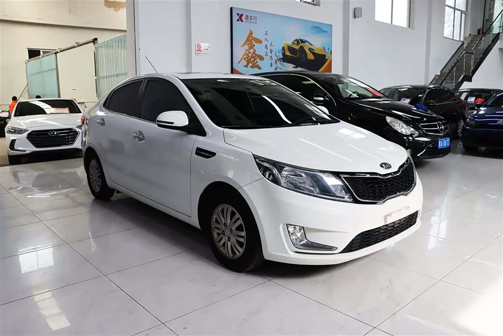 Kia K2, 2013 3