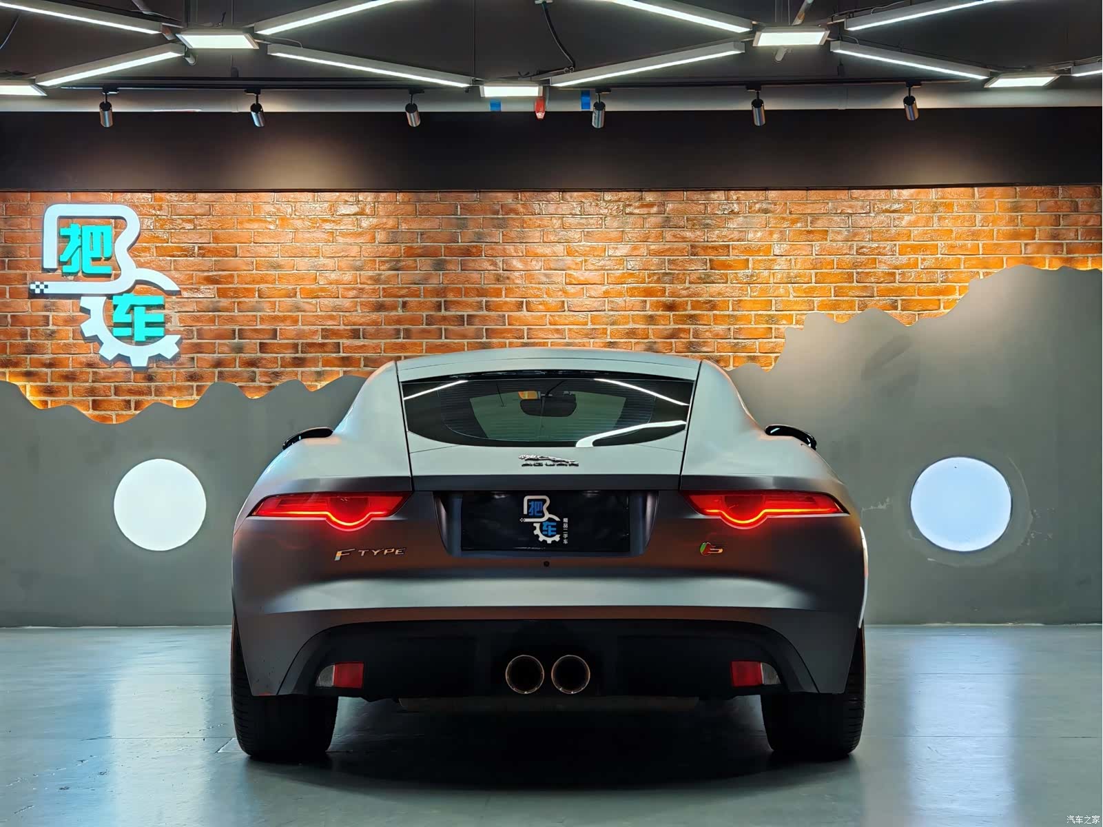 Jaguar F-TYPE, 2015 9
